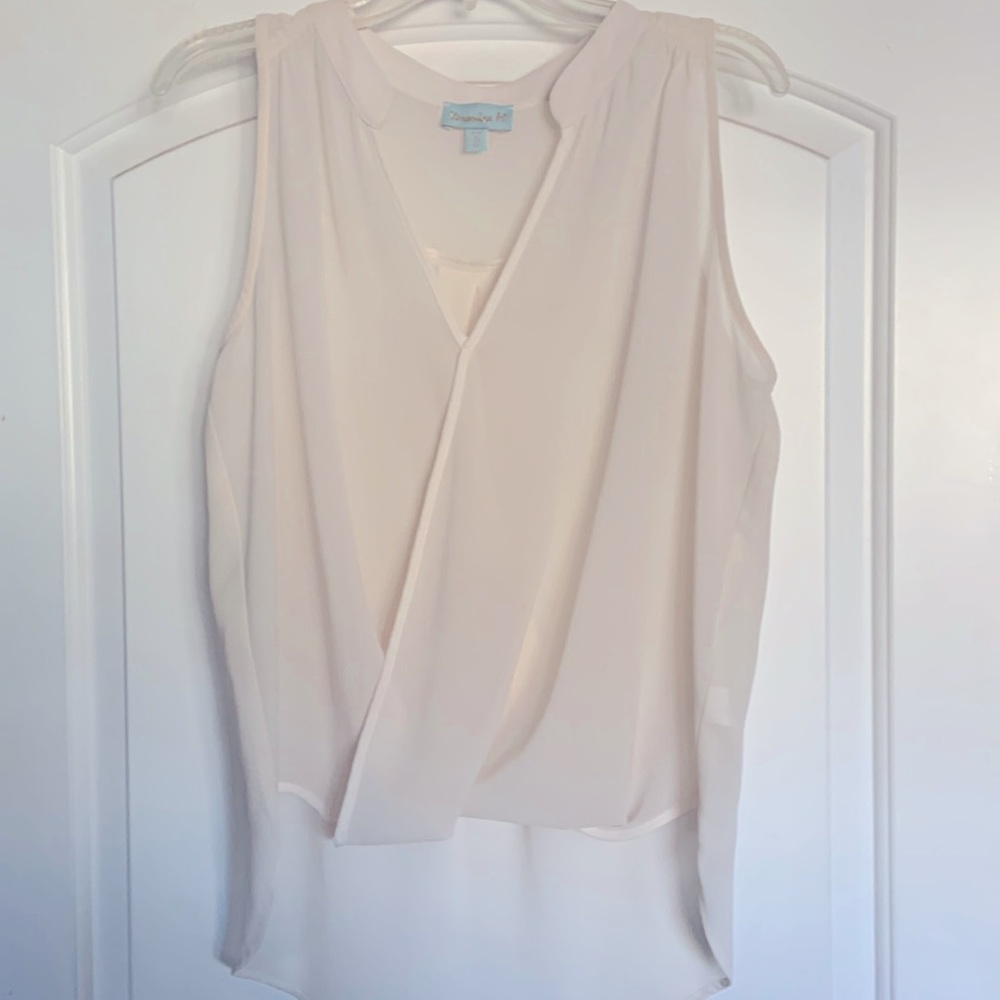 Veronica M high/low blouse. Cream. Size M